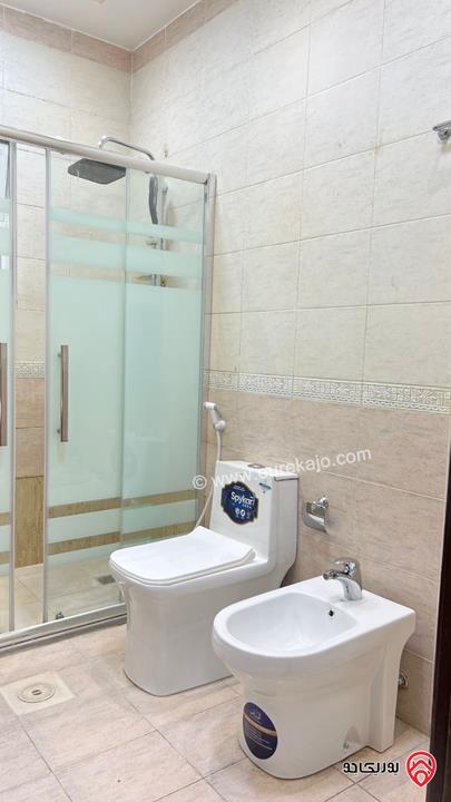 شقة فاخرة طابق أول مساحة 191م للبيع في عمان - الرابية 