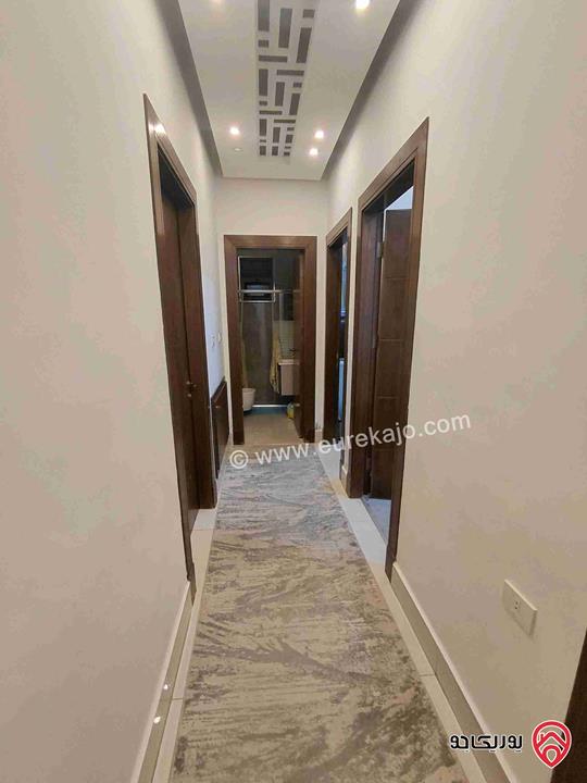 شقة طابق أول مساحة 220م للايجار في عمان - خلدا 