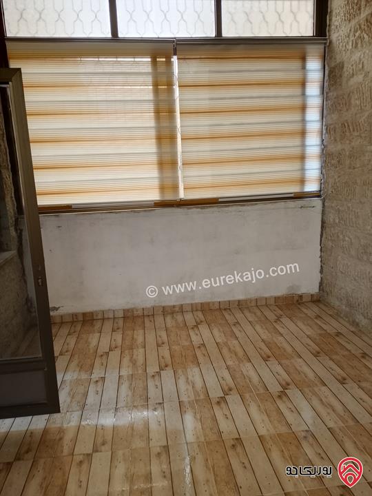 شقة طابق ثالث مساحة 130م للبيع في عمان - المنارة