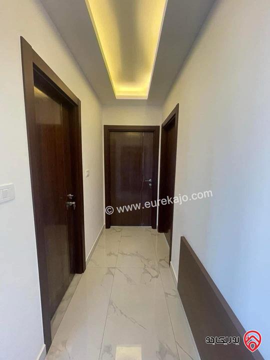 شقة فاخرة جديدة ارضية مساحة 188م داخلي و 90م خارجي للبيع في عمان - الجبيهة