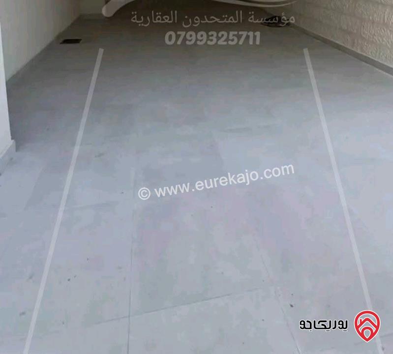 شقة فارغة شبه أرضية مساحة 80م داخلي و 120م خارجي للايجار في عمان - الجندويل