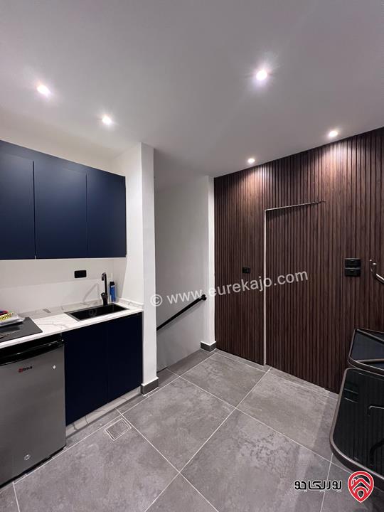 شقة فخمة طابق ثالث دوبلكس مساحة 300م للبيع مفروشة في عمان - مرج الحمام