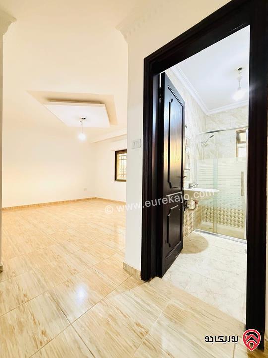 شقة شبه ارضي مساحة 142م داخلي و 30م خارجي للبيع في عمان - طبربور 