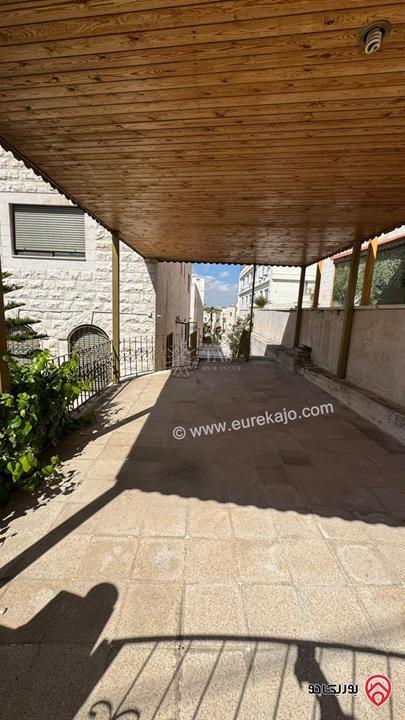 فيلا مميزة مساحة الارض 500م مساحة البناء 600م  للبيع في عمان - ضاحية النخيل