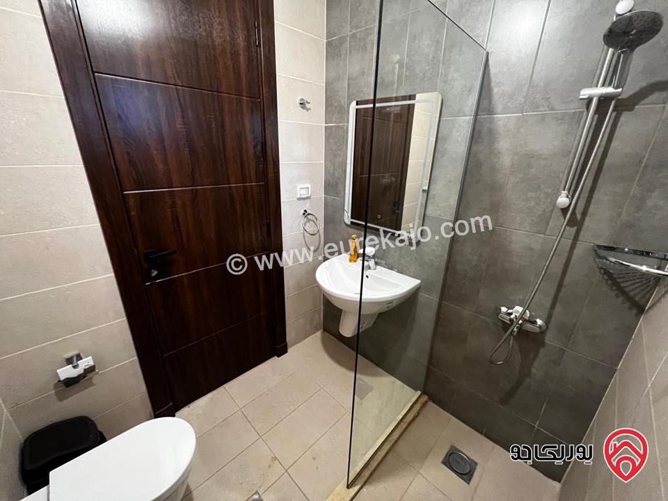 شاليه فخم جدا مساحة الأرض 311م على شارعين ومساحة البناء 220م للبيع في البحر الميت - الروضة 