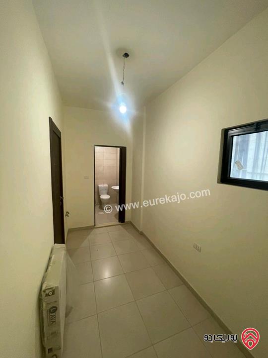 شقة فارغة ديلوكس طابق ثالث مع مصعد المساحة 250م للايجار في عمان - طريق المطار