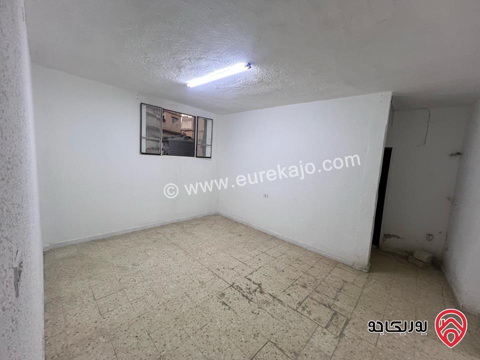 بناية سكنية مكونة من 6 شقق على أرض 180م للبيع في الرصيفة مقابل مسجد النور 