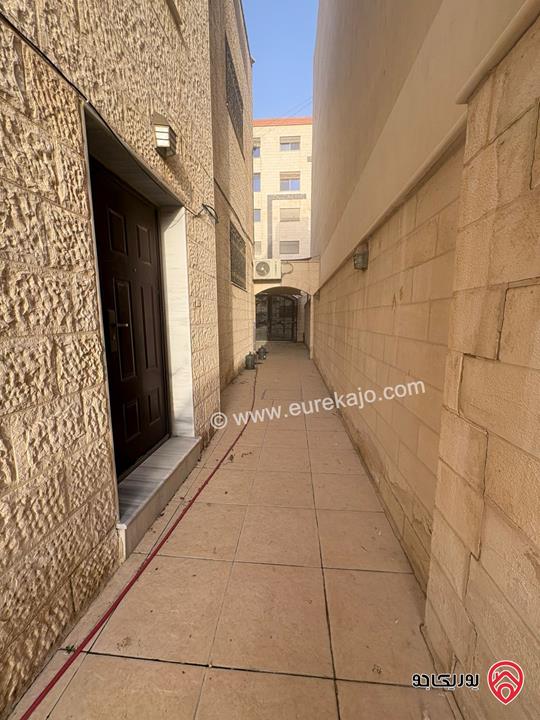 فيلا مساحة 500م على أرض 406م للبيع في الزرقاء - جبل طارق قرب اسواق مكة  