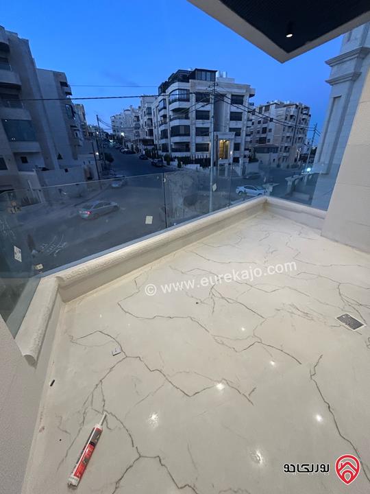 شقة مساحة 215م طابق اول للايجار في عمان - الجبيهة مقابل قصر الاميرة بسمة