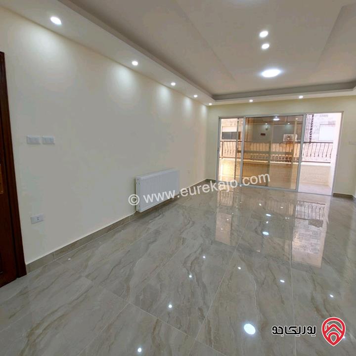 شقة مساحة 135م طابق ثالث للبيع في عمان - ضاحية الرشيد 