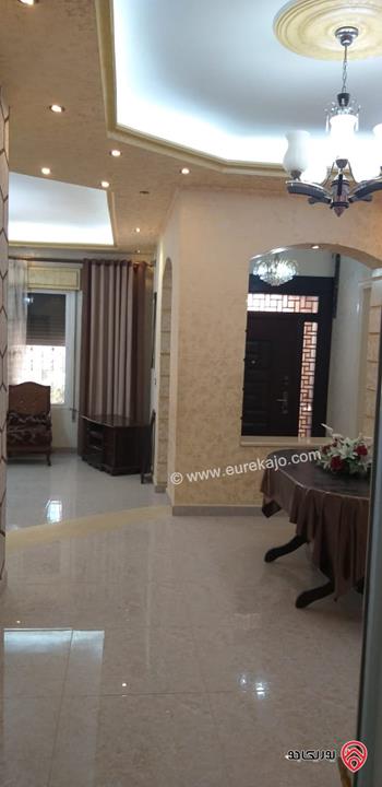 بيت مستقل مساحة 300م على أرض 415م للبيع في الزرقاء – جبل طارق ( تشطيبات جديدة )