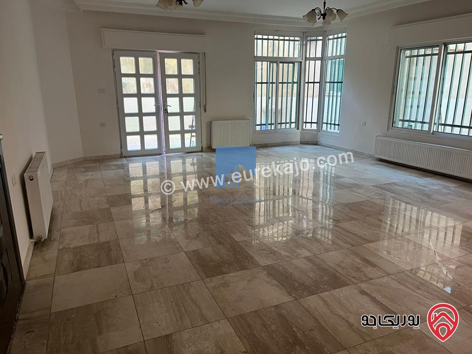 شقة شبه أرضية مساحة 143م داخلي مع ترسات 100م للبيع في عمان - عرقوب خلدا