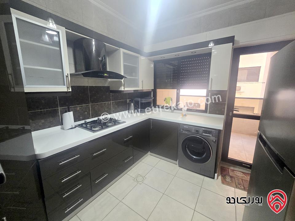 شقة طابق اول مساحة 130م مفروشة للإيجار في عمان - الرابية