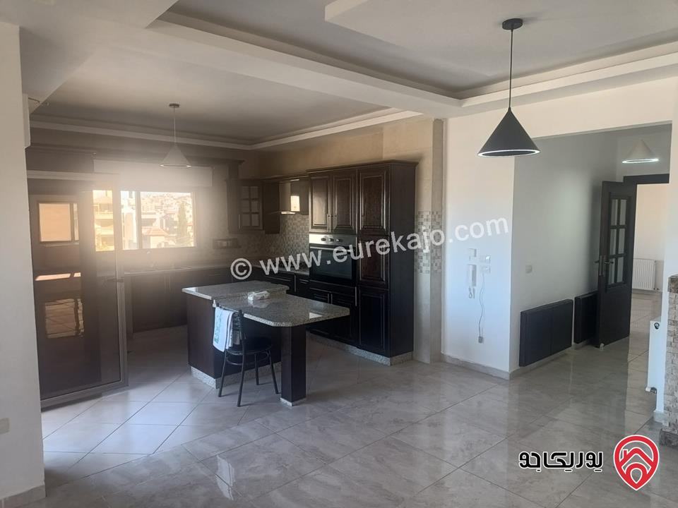 شقة مميزة طابق ثاني مساحة 174م للبيع في عمان - خلدا