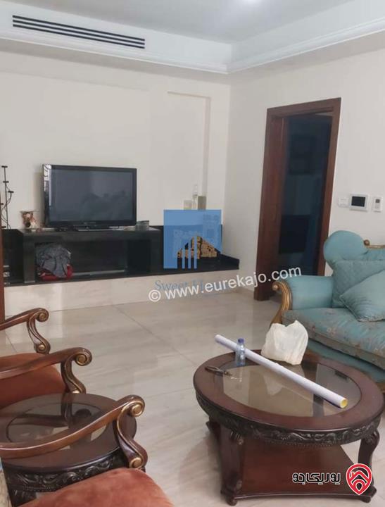 شقة أرضية فاخرة للبيع في عمان - دير غبار خلف زيت وزعتر 180م مع ترسات 100م تشطيب سوبر ديلوكس