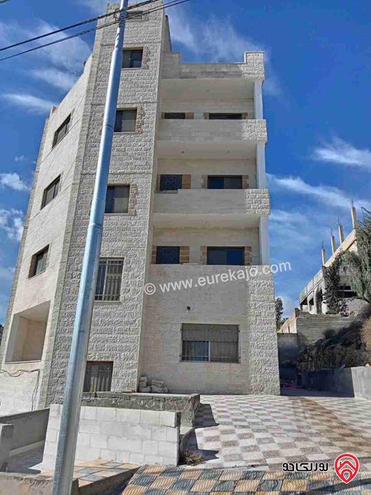 عمارة على أرض 320م للبيع في الزرقاء - ضاحية الأميرة هيا