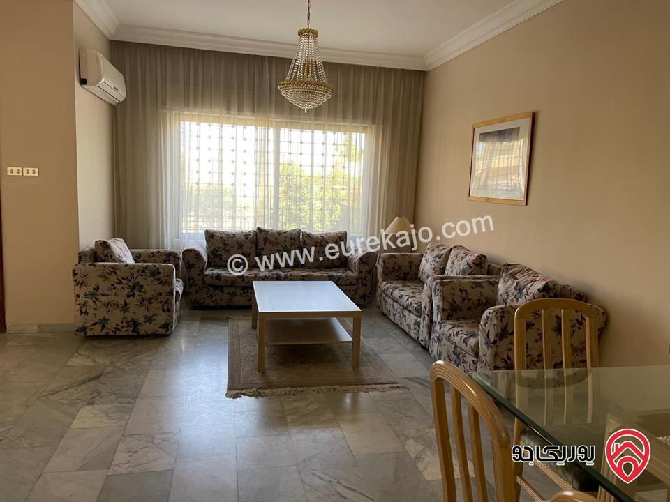 شقة فاخرة مفروشة أرضية مساحة 150م للايجار في عمان - ام اذينة