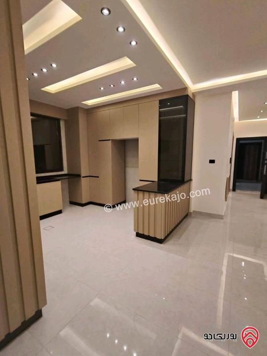 شقة فارغة طابق أول مساحة 160م للايجار في عمان - البنيات 