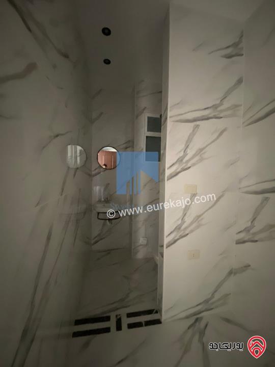 شقة فاخرة طابق ثاني مساحة 200م تشطيب سوبر ديلوكس لم تسكن للبيع في عمان - تلاع العلي