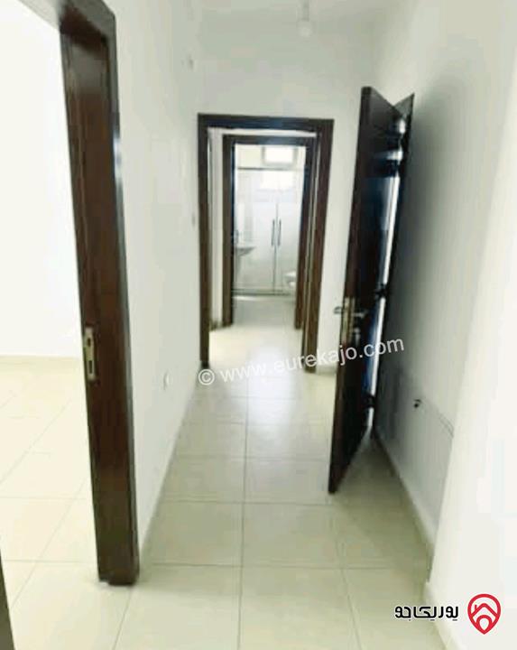 شقة سوبر ديلوكس مساحة 180م طابق ثاني للبيع في عمان - الرابية 