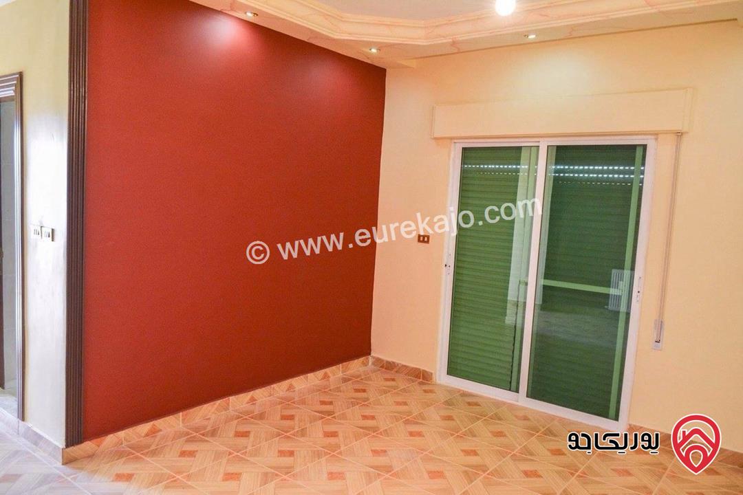 فيلا متلاصقة مساحة 930م على أرض 420م للبيع في عمان - ضاحية الرشيد 