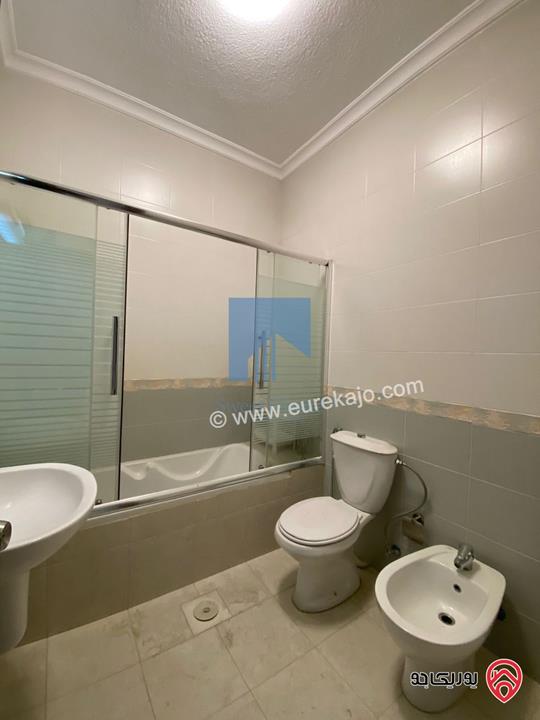 شقة مميزة للبيع في عمان - الرابية طابق ثالث 200م مع روف 100م تشطيب سوبر ديلوكس