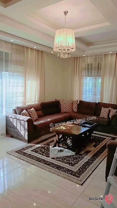 شقة ارضية مساحة 160م داخلي و 120م خارجي للبيع في عمان - مرج الحمام شارع الامير محمد