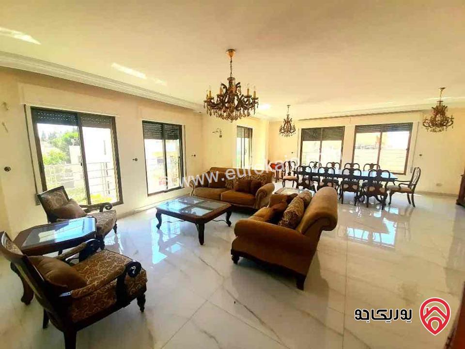 شقة مساحة 215م طابق ثالث للايجار في عمان - منطقة الدوار الرابع