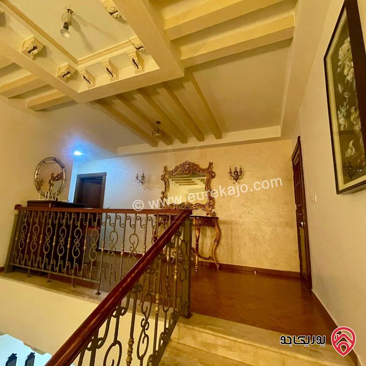 فيلا دوبلكس متلاصقة مساحة 500م على أرض 500م للبيع في عمان - الجبيهة – بناء خاص من المالك