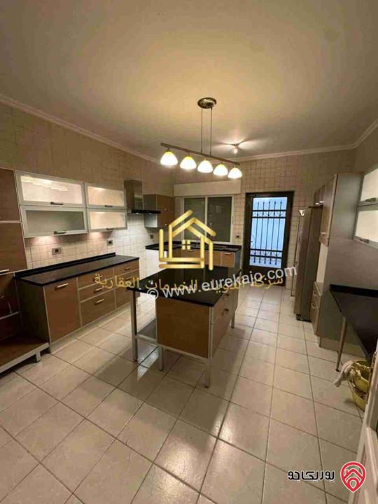 شقة دوبلكس مساحة 270م داخلي و 180م خارجي للإيجار في عمان - الصويفية