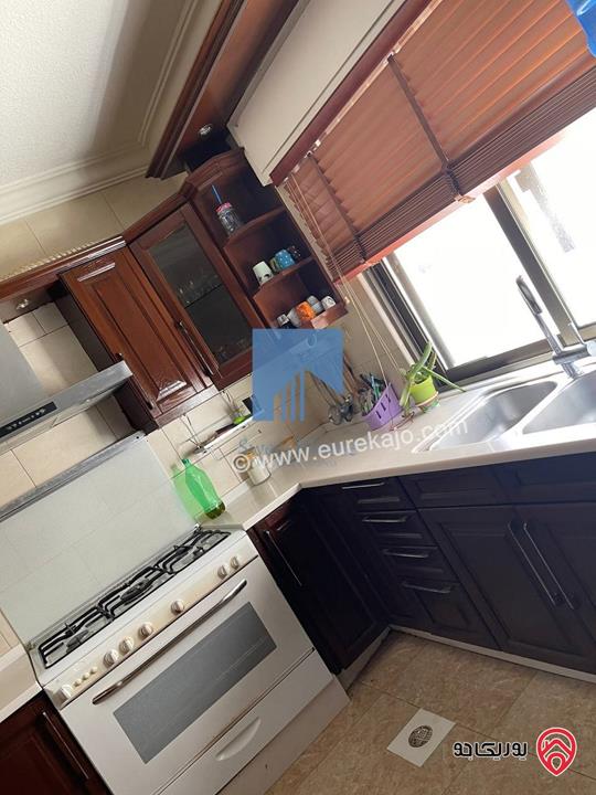 شقة مفروشة طابق اول 150م تشطيب سوبر ديلوكس للبيع في عمان - خلدا 