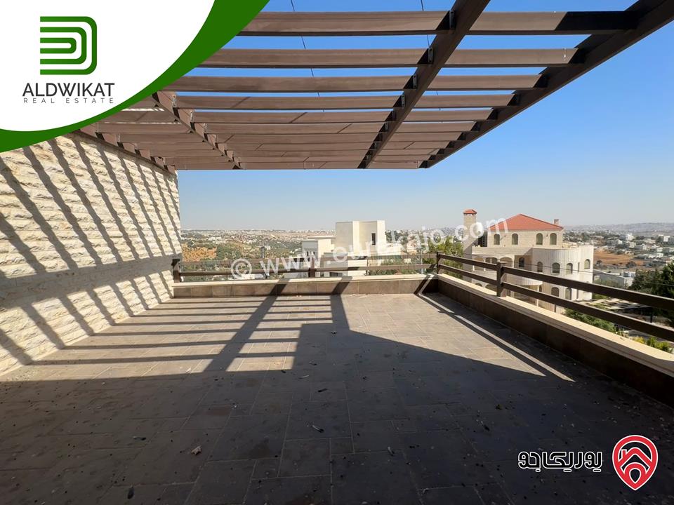 فيلا مستقلة للبيع في عمان - بدر الجديدة مساحة الارض 985م ومساحة البناء 1200م ومساحة الحديقة 400م ومساحة الترس 200م ذات موقع واطلالة مميزة