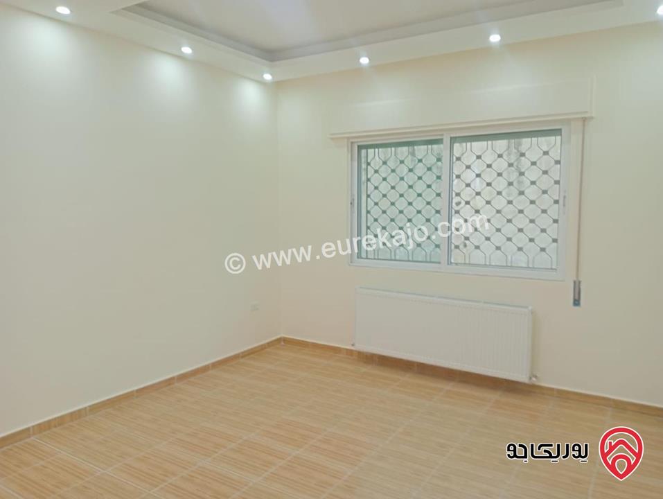 شقة طابق أرضي مساحة 200م للايجار في عمان - تلاع العلي 