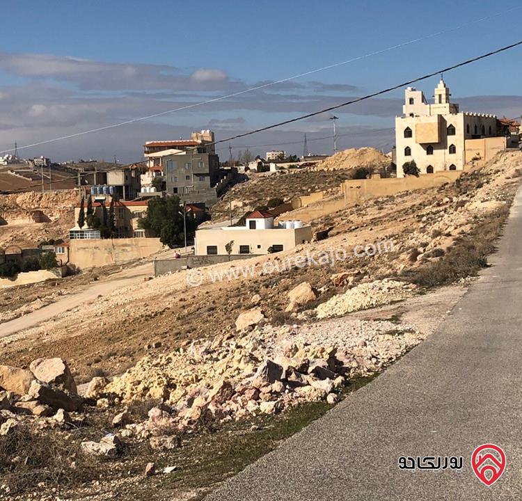 أرض على شارعين مساحة 500م للبيع في الزرقاء - جريبا اسكان الارقم  قرب زينات الربوع    