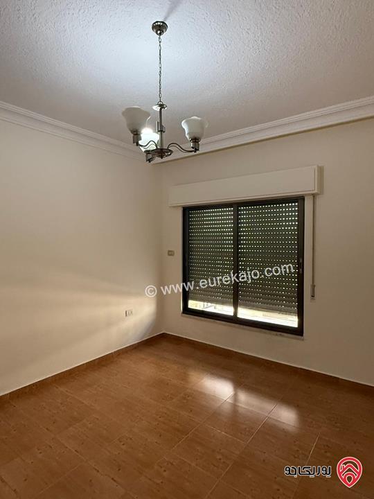 شقة مميزة طابق ثاني مساحة 175م للبيع في عمان - خلدا 