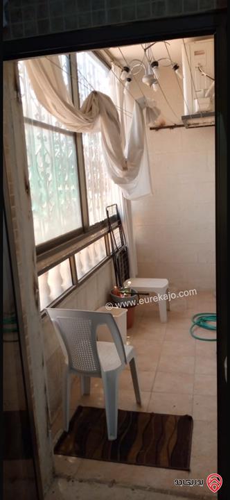 شقة طابق أول مساحة 189م للبيع في عمان - الجبيهة