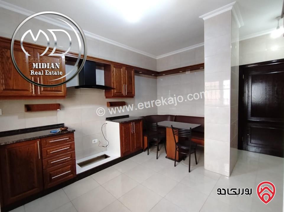 شقة جديدة للبيع في عمان - طابق ثاني ضاحية الرشيد مساحة 160م تشطيبات سوبر ديلوكس اطلالة جميلة بسعر مميز