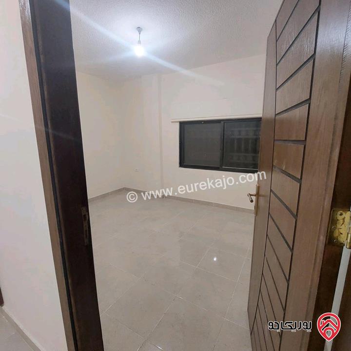 شقة طابق ثاني مساحة 150م للبيع أقساط في الزرقاء الجديدة 