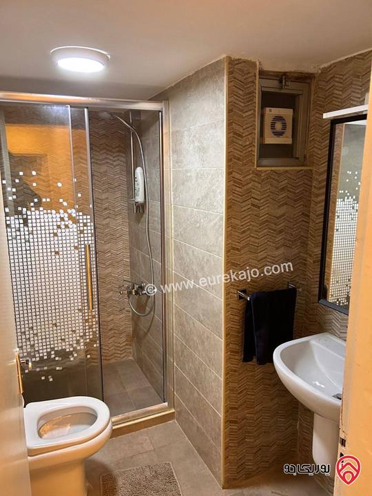 شقة طابق أول مساحة 160م للبيع في عمان - الشميساني