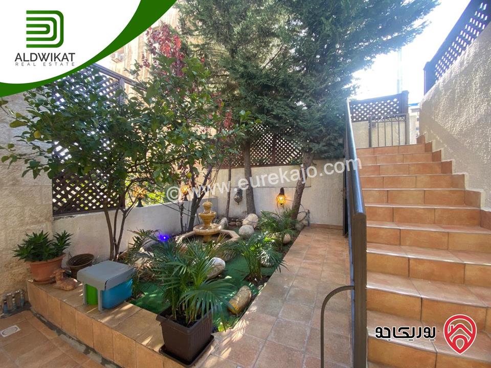 شقة للبيع او للايجار في عمان - الدوار الخامس طابق أرضي مساحة البناء 110م ومساحة الترس 30م