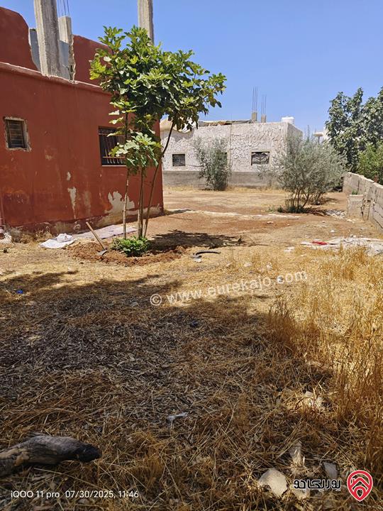 بيت مستقل مجهز لبناء طابق ثاني على أرض 720م للبيع في عمان - أبو علندا