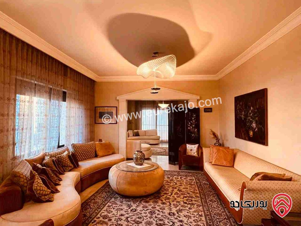شقة مفروشة واسعة مساحة 230م طابق ثاني للايجار في عمان - دير غبار