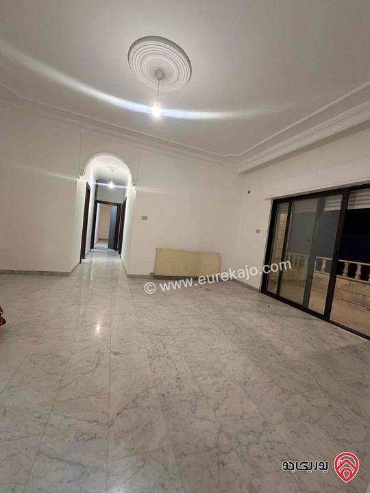 شقة طابق ثاني مساحة 220م للايجار في عمان - دير غبار 