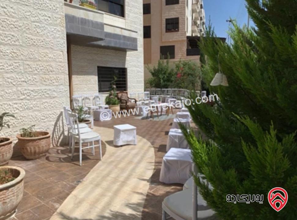 شقة طابقية ارضية مساحة 205م داخلي و 200م خارجي للبيع في عمان - ضاحية النخيل