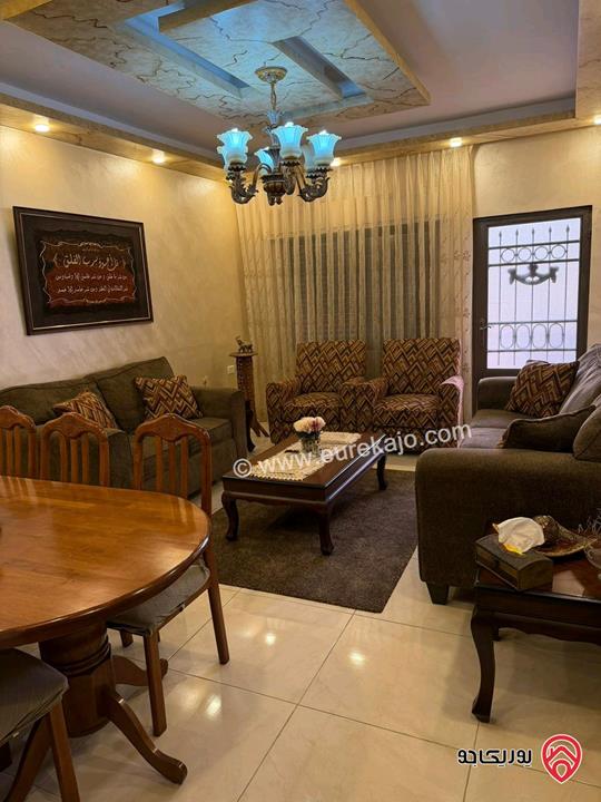 شقة طابق ارضي مساحة 165م للبيع في عمان - طبربور 