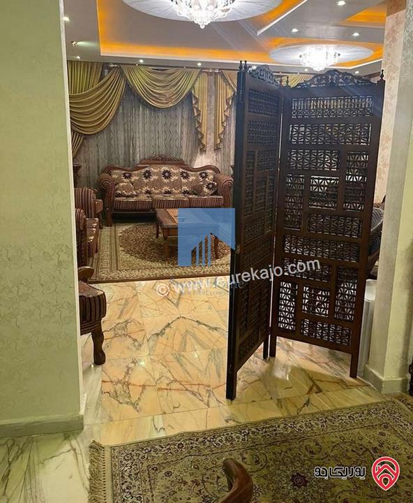 شقة أرضية مميزة 160م مع ترس 20م بسعر مغري للبيع في عمان - أم السماق