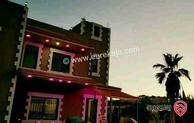 مزرعة مميزة مساحة 3700م للبيع في السلط