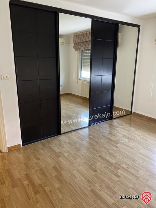 First-Floor Apartment – 265 m² for rent in Amman - Sweifieh