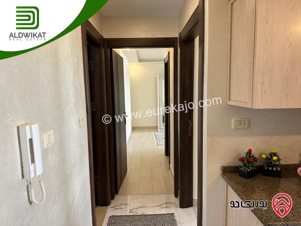 شقة شبه ارضي مفروشه للبيع في عمان - تلاع العلي المساحة الداخلية 81م والخارجية 33م موقع هادىء تشطيب حديث