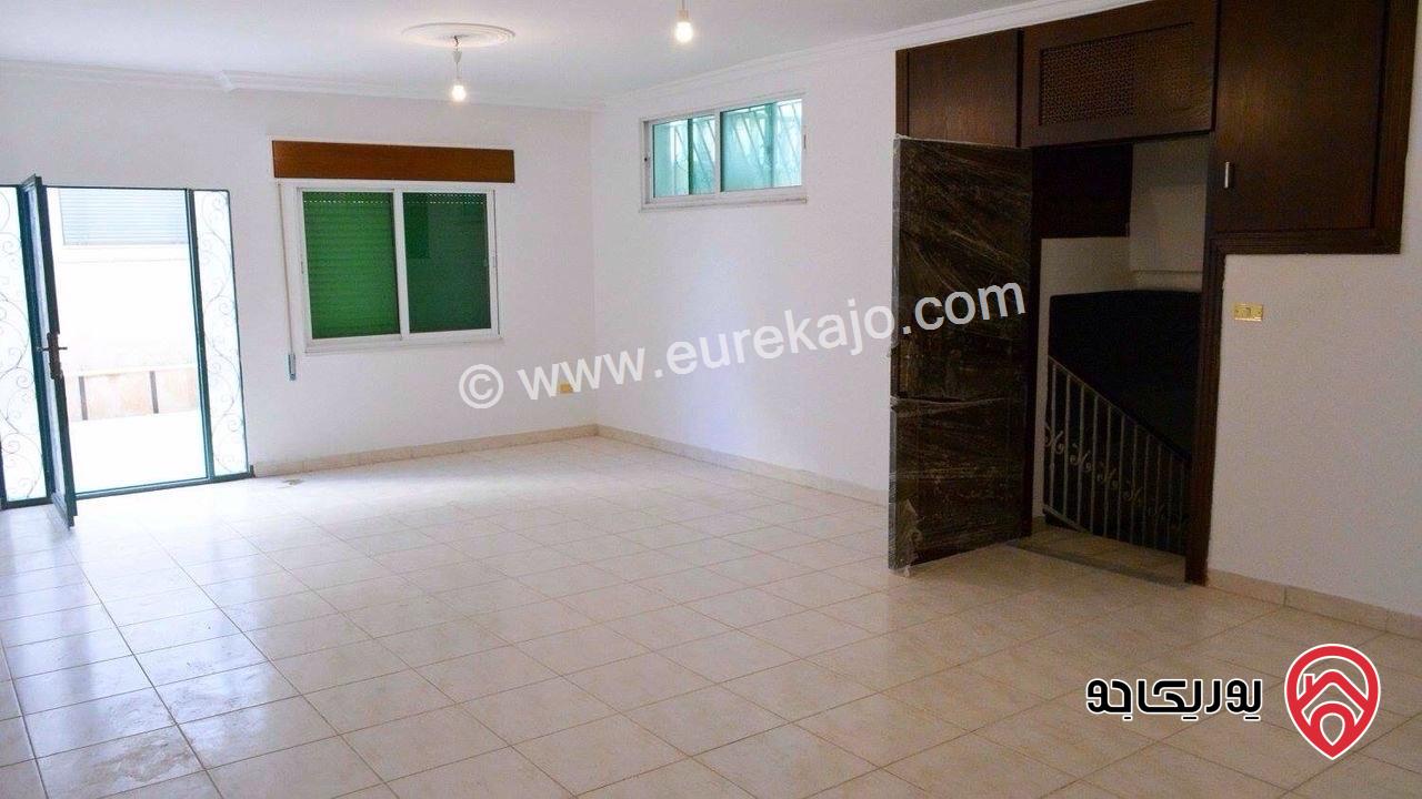 فيلا متلاصقة مساحة 930م على أرض 420م للبيع في عمان - ضاحية الرشيد 